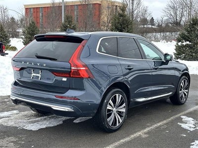 2023 Volvo XC60 Recharge Plug-In Hybrid Ultimate Bright Theme