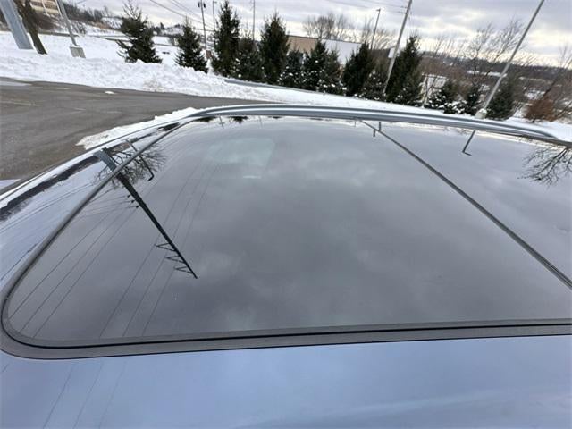 2023 Volvo XC60 Recharge Plug-In Hybrid Ultimate Bright Theme