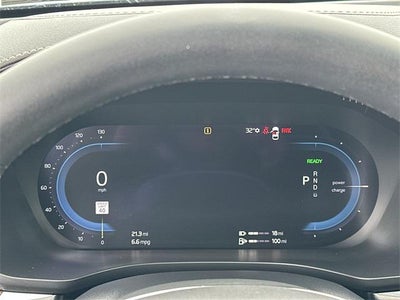 2023 Volvo XC60 Recharge Plug-In Hybrid Ultimate Bright Theme