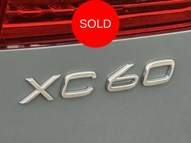 2022 Volvo XC60 Momentum