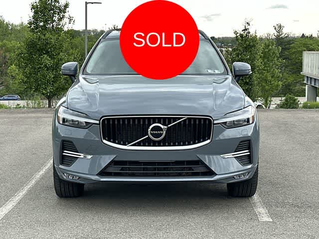 2022 Volvo XC60 Momentum