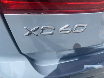 2022 Volvo XC60 Momentum