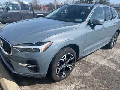 2022 Volvo XC60 Momentum