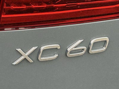 2022 Volvo XC60 Momentum