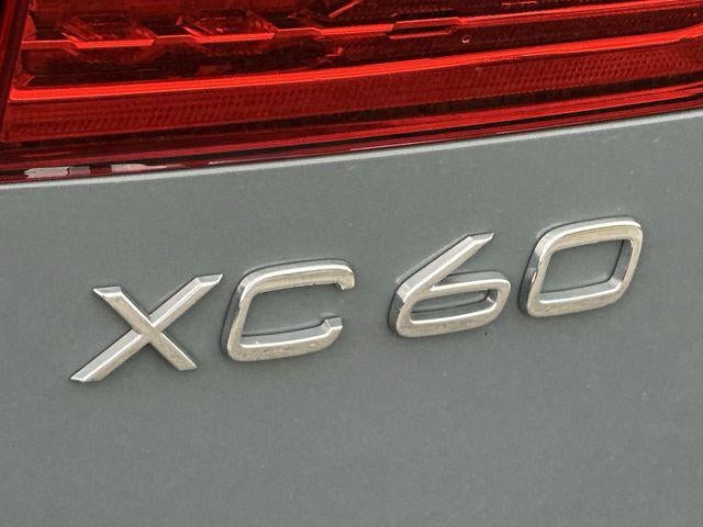 2022 Volvo XC60 Momentum