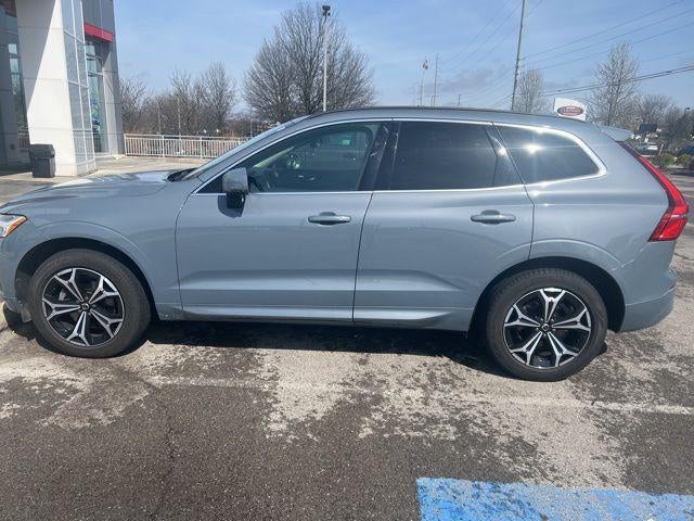 2022 Volvo XC60 Momentum