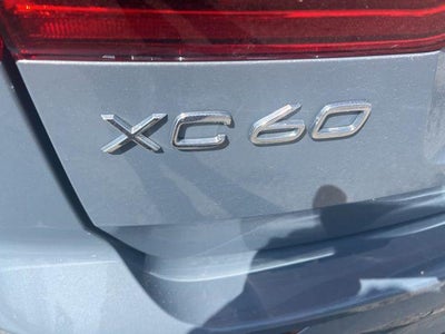 2022 Volvo XC60 Momentum