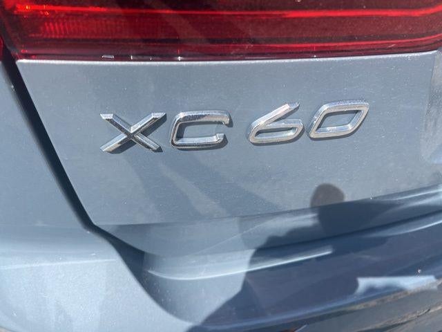2022 Volvo XC60 Momentum