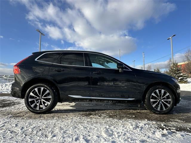 2023 Volvo XC60 Plus Bright Theme