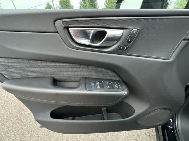 2023 Volvo XC60 Core