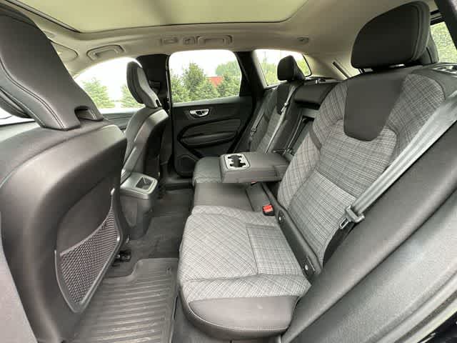 2023 Volvo XC60 Core