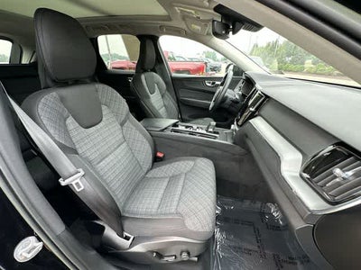 2023 Volvo XC60 Core