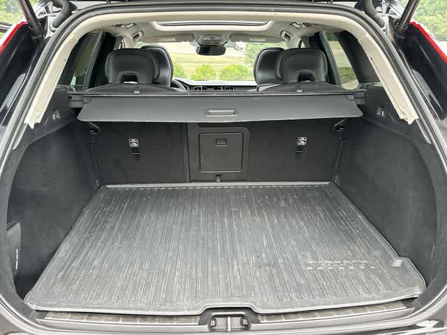 2023 Volvo XC60 Core