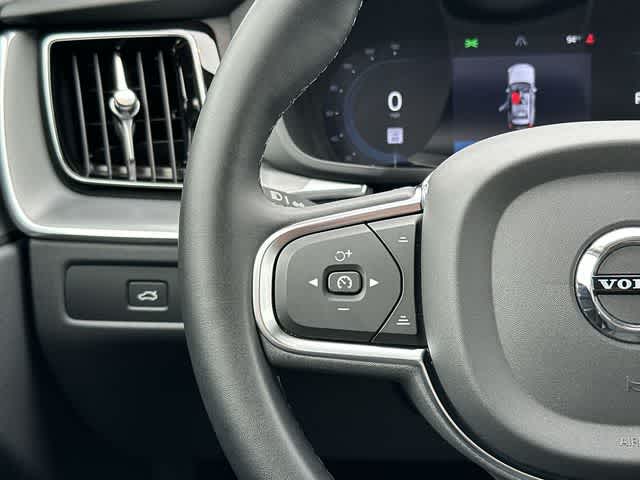 2023 Volvo XC60 Core