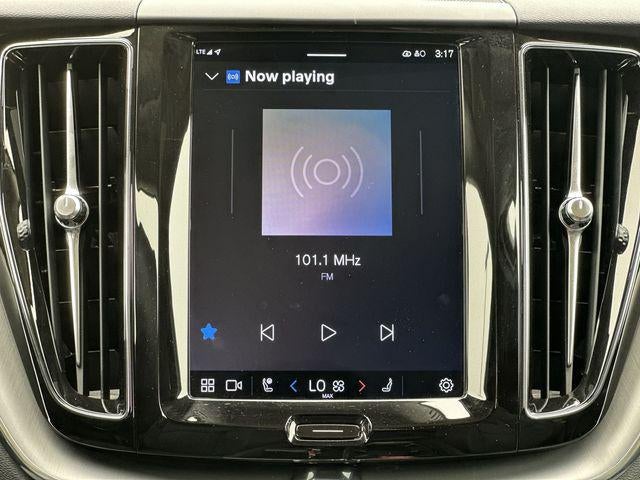 2023 Volvo XC60 Core