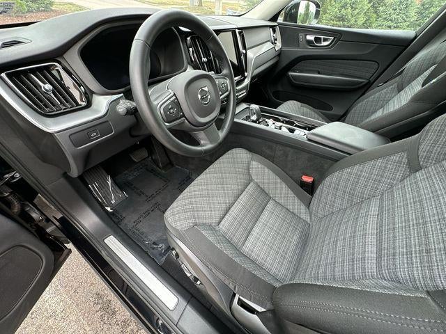 2023 Volvo XC60 Core