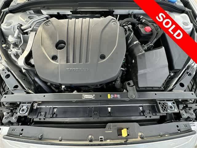 2025 Volvo V60 Cross Country Plus