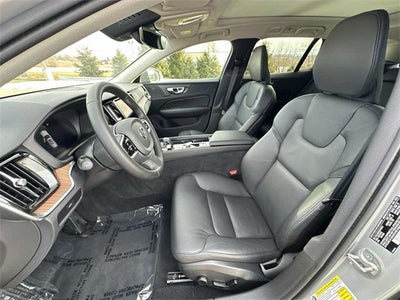 2025 Volvo V60 Cross Country Plus