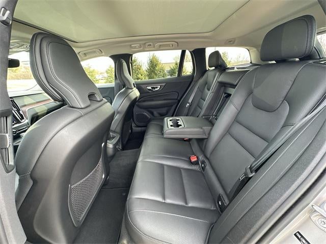 2025 Volvo V60 Cross Country Plus