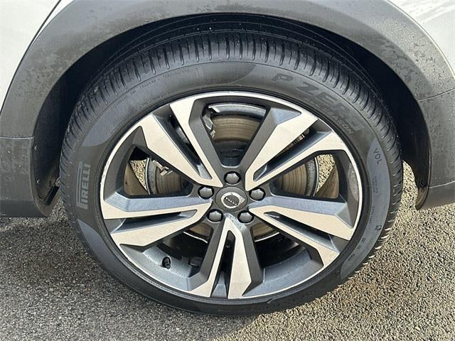 2025 Volvo V60 Cross Country Plus