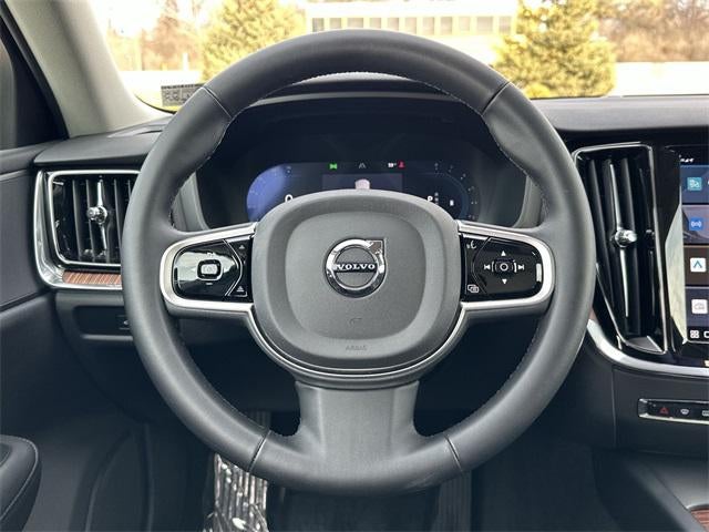 2025 Volvo V60 Cross Country Plus