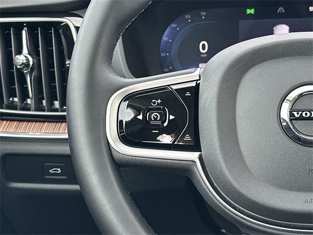 2025 Volvo V60 Cross Country Plus