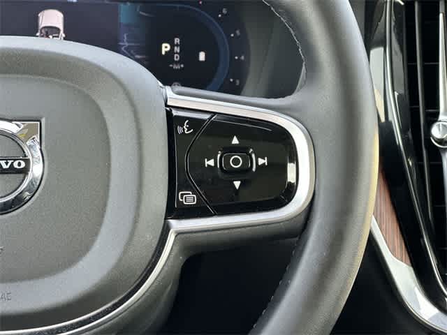 2025 Volvo V60 Cross Country Plus