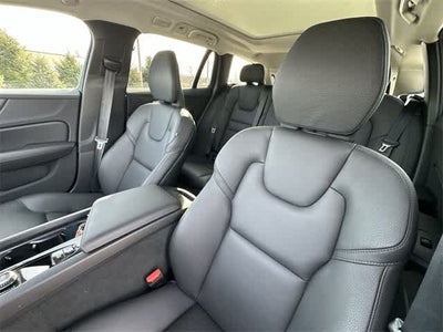 2025 Volvo V60 Cross Country Plus