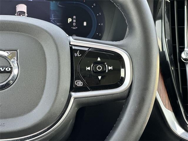 2025 Volvo V60 Cross Country Plus