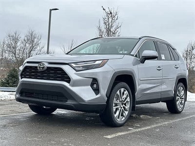 2025 Toyota RAV4 XLE Premium