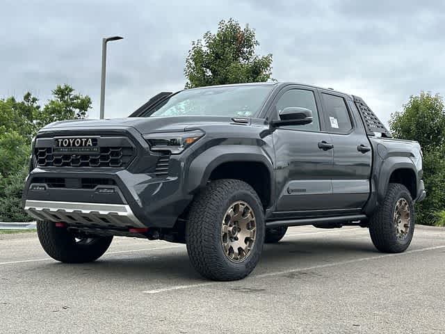2026 Toyota Tacoma i-FORCE MAX Tacoma Trailhunter