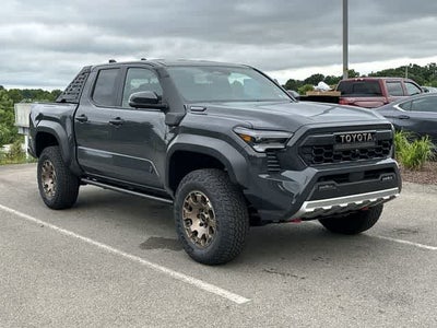 2026 Toyota Tacoma i-FORCE MAX Tacoma Trailhunter