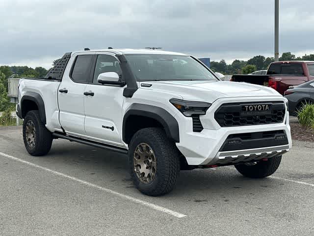 2026 Toyota Tacoma i-FORCE MAX Tacoma Trailhunter