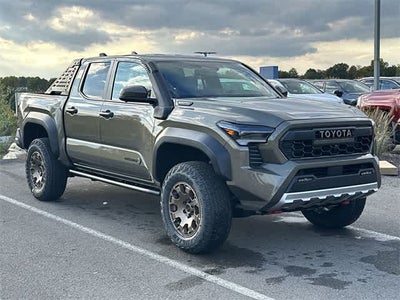 2025 Toyota Tacoma i-FORCE MAX Tacoma Trailhunter