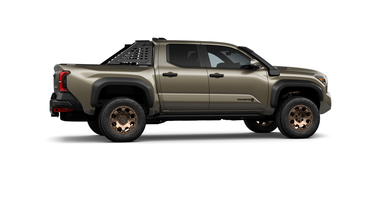 2025 Toyota Tacoma i-FORCE MAX Tacoma Trailhunter