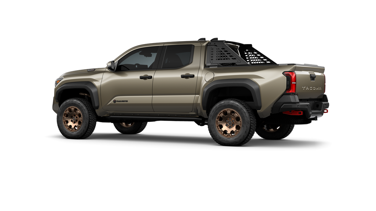 2025 Toyota Tacoma i-FORCE MAX Tacoma Trailhunter