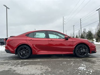 2026 Toyota Camry SE AWD