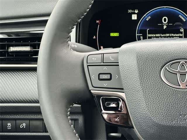 2026 Toyota Camry SE AWD