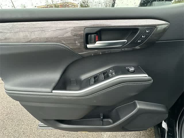 2026 Toyota Highlander Limited