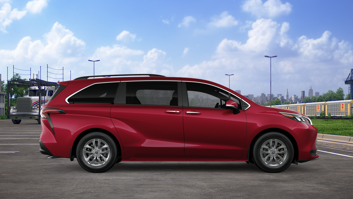 2026 Toyota Sienna XLE