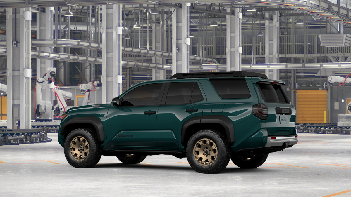 2026 Toyota 4Runner i-FORCE MAX 4Runner Trailhunter