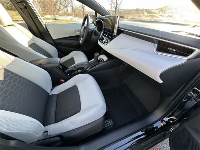 2025 Toyota Corolla Hatchback SE