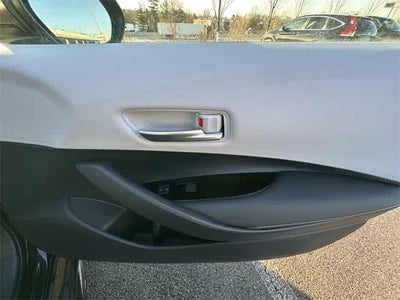 2025 Toyota Corolla Hatchback SE